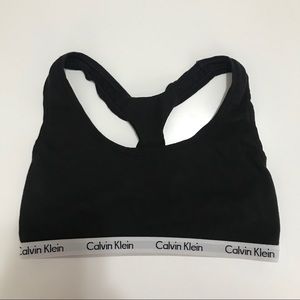 Calvin Klein Sports Bra size S